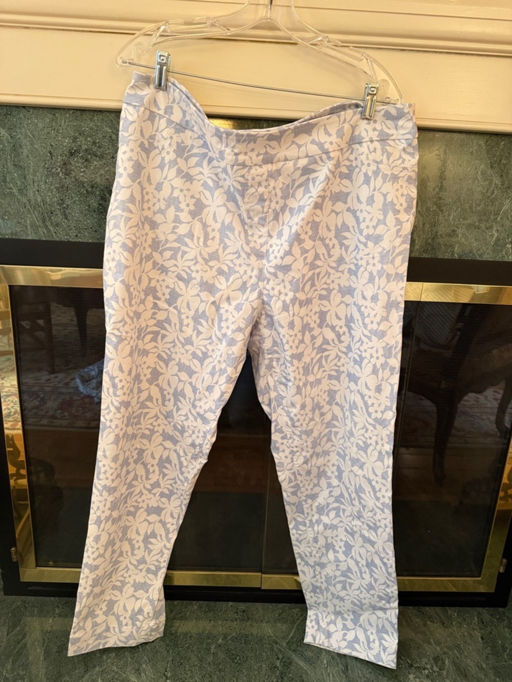 Soft Surroundings Light Blue & White Floral Straight Leg Pants